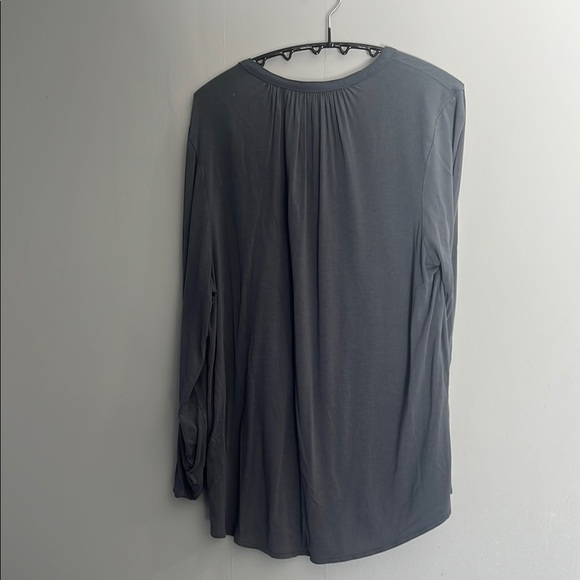 Women's Gray Button-Up Top - Picture 6 of 6